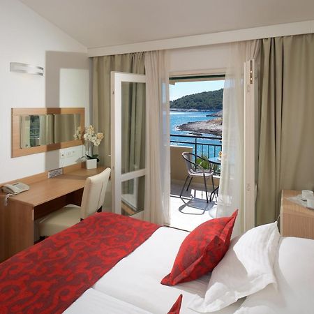 Hotel Fortuna ميلنا المظهر الخارجي الصورة