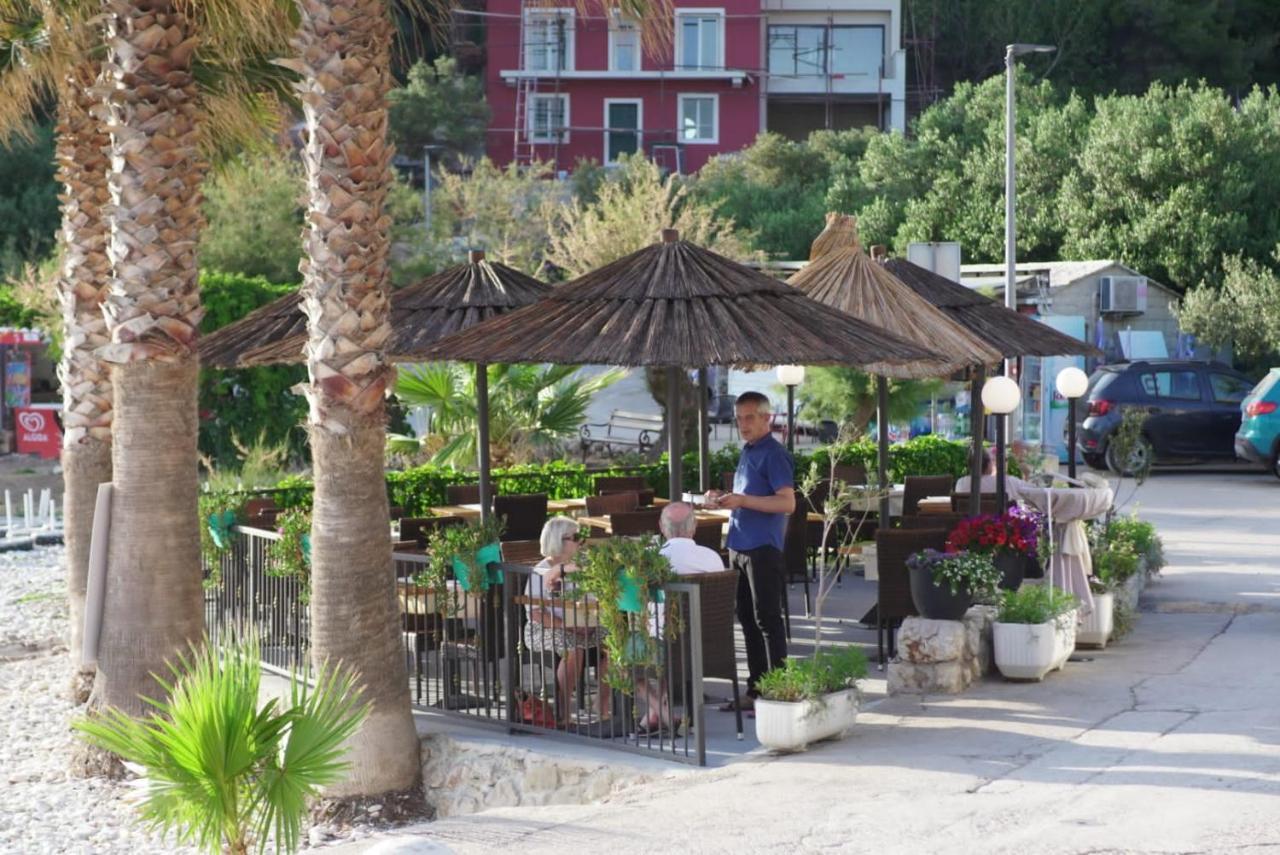 Hotel Fortuna ميلنا المظهر الخارجي الصورة