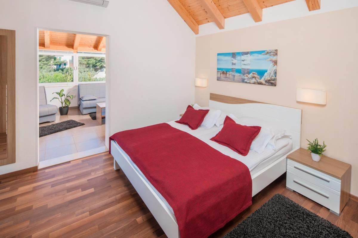 Hotel Fortuna ميلنا المظهر الخارجي الصورة