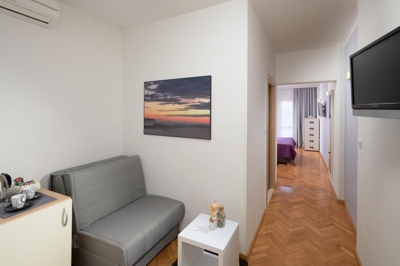 Hotel Fortuna ميلنا المظهر الخارجي الصورة