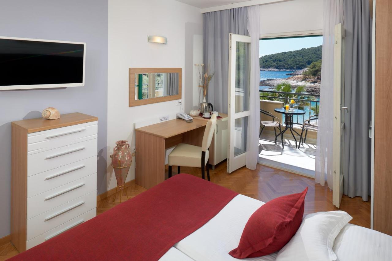 Hotel Fortuna ميلنا المظهر الخارجي الصورة